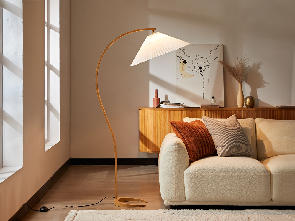 Mid century wooden lamp hotsell