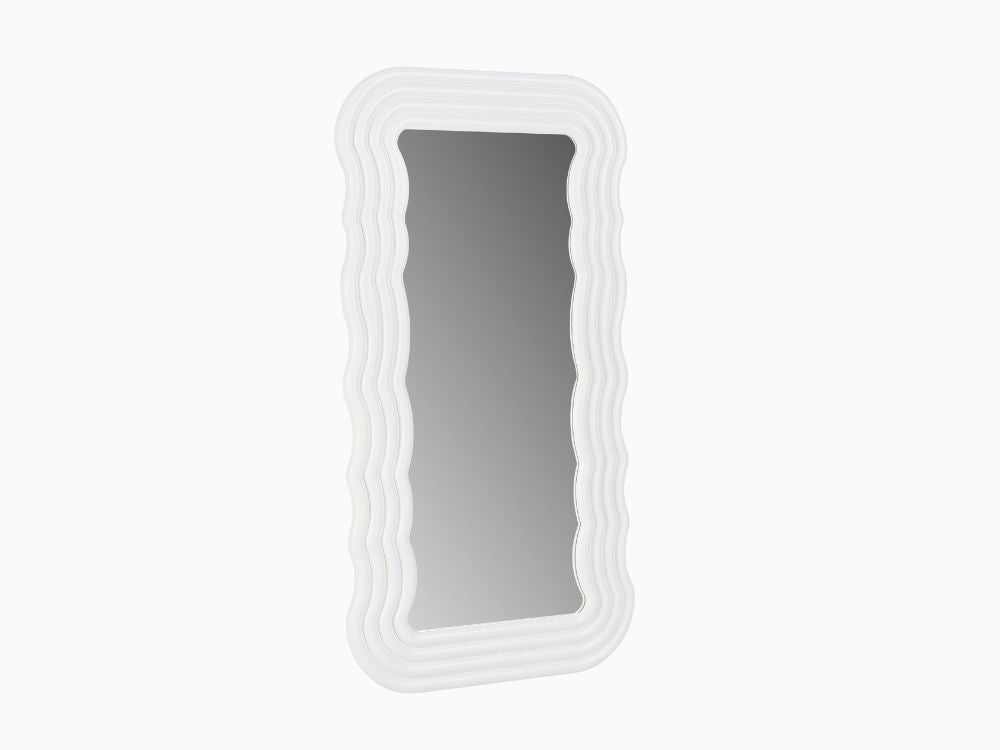 Klaudia Mirror