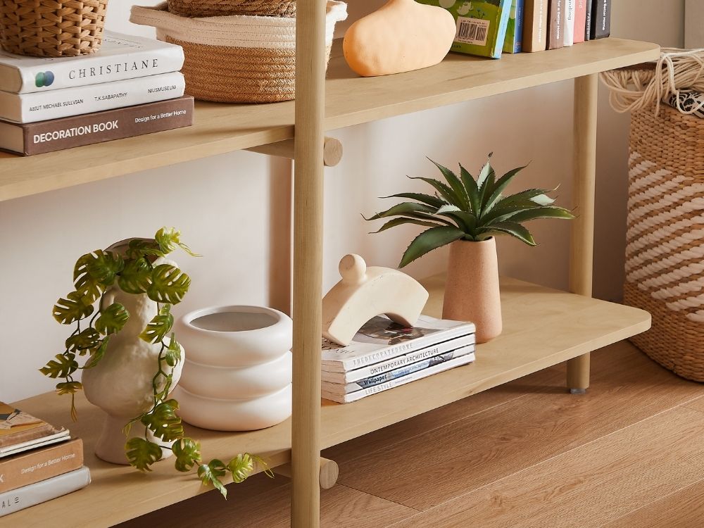 Lola Bookshelf