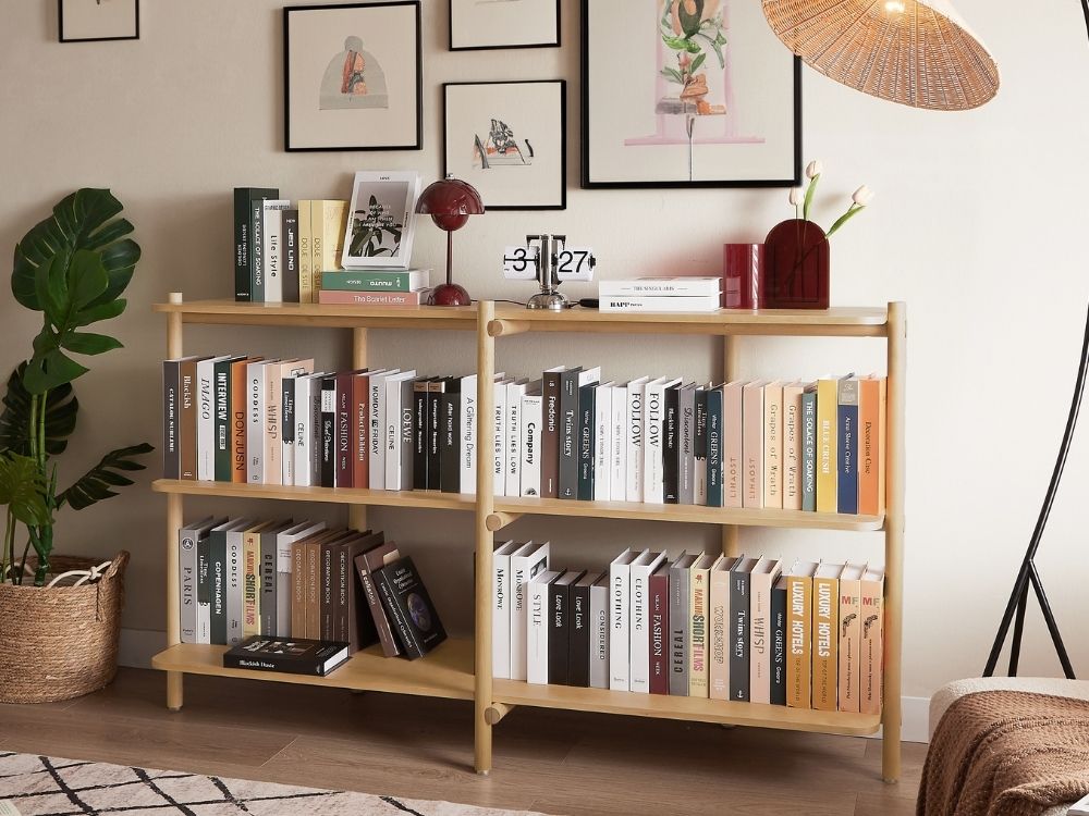 Lola Bookshelf