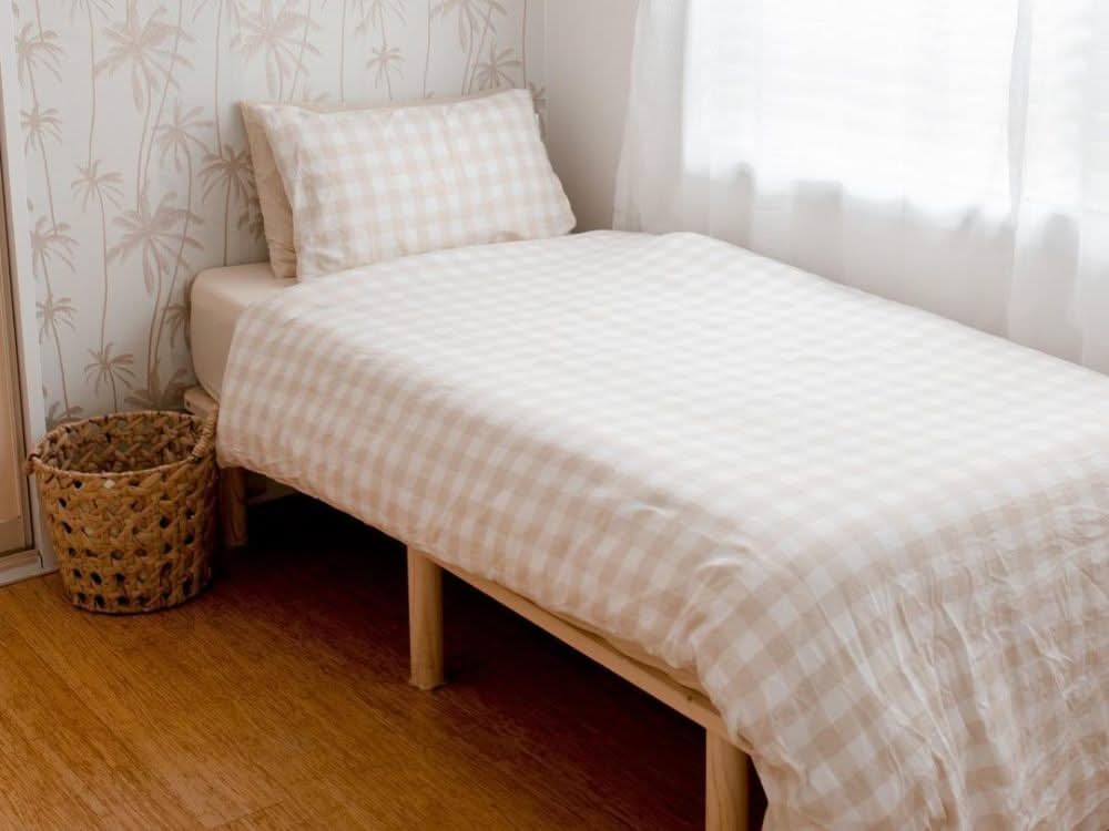 Cali Bed Base