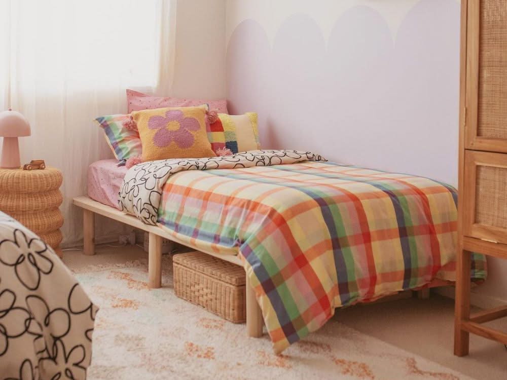 Cali Bed Base