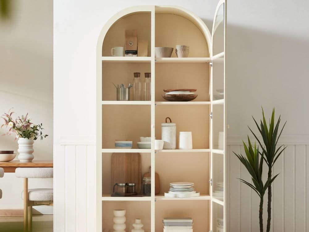Diri Display Cabinet