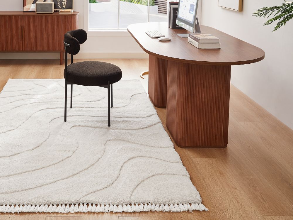 Kaya Flat-weaved Fringed Rug