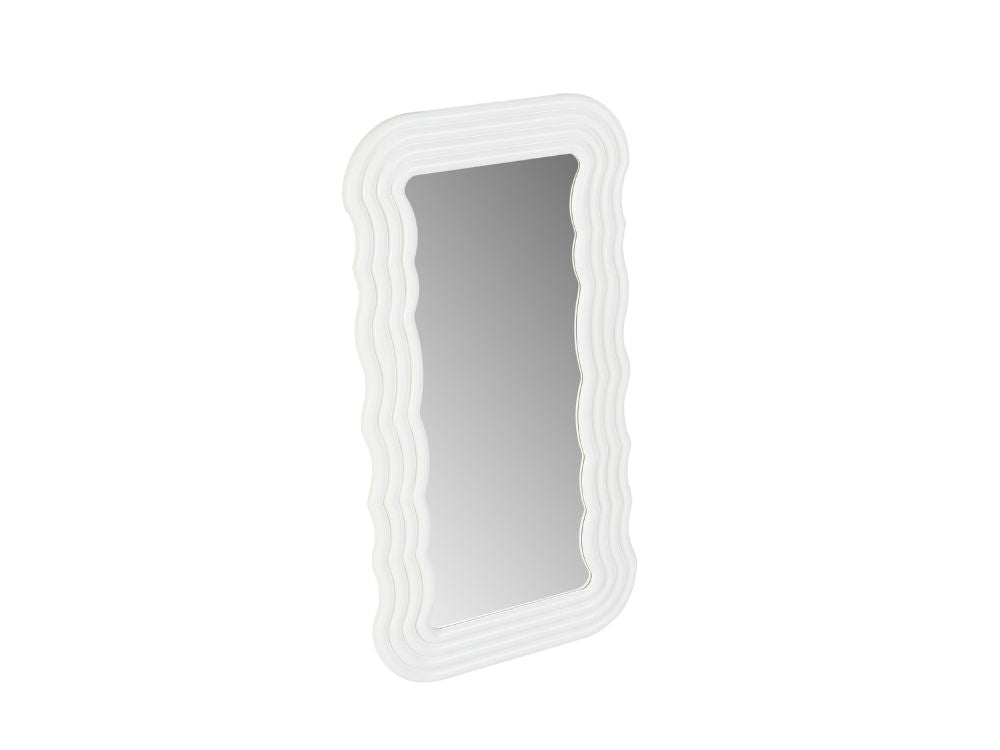 Klaudia Mirror