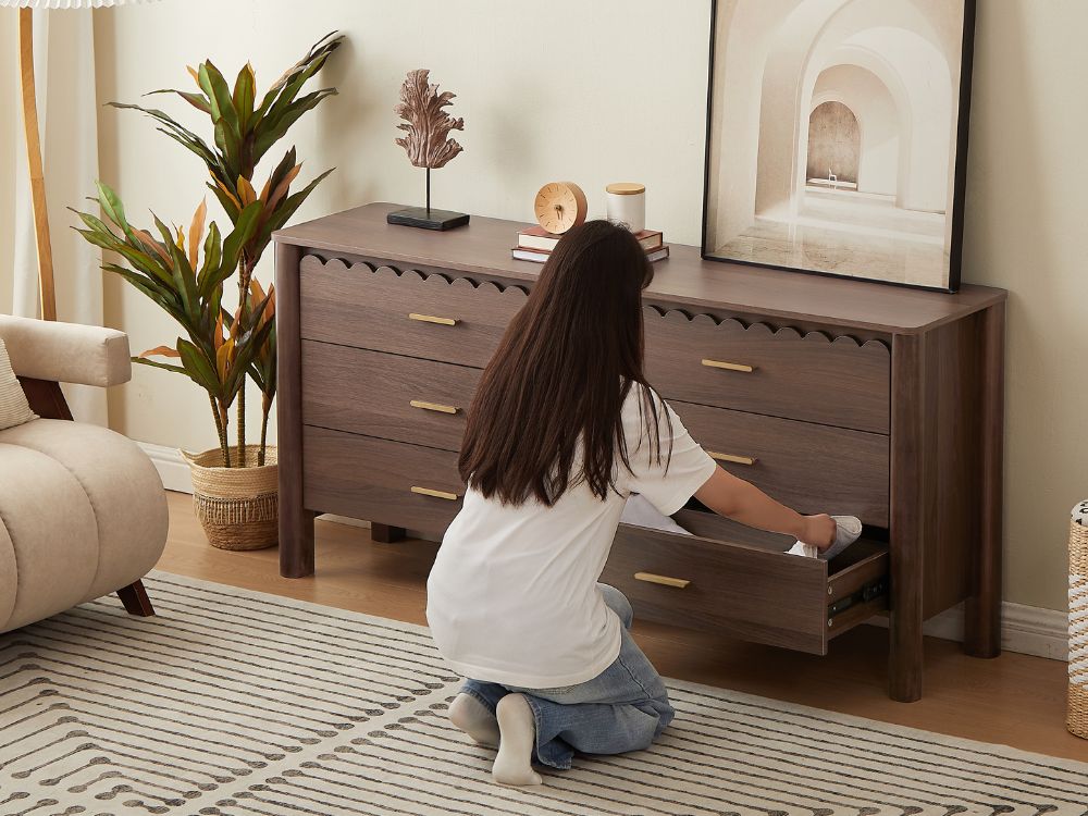 Larry 6 Chest of Drawers