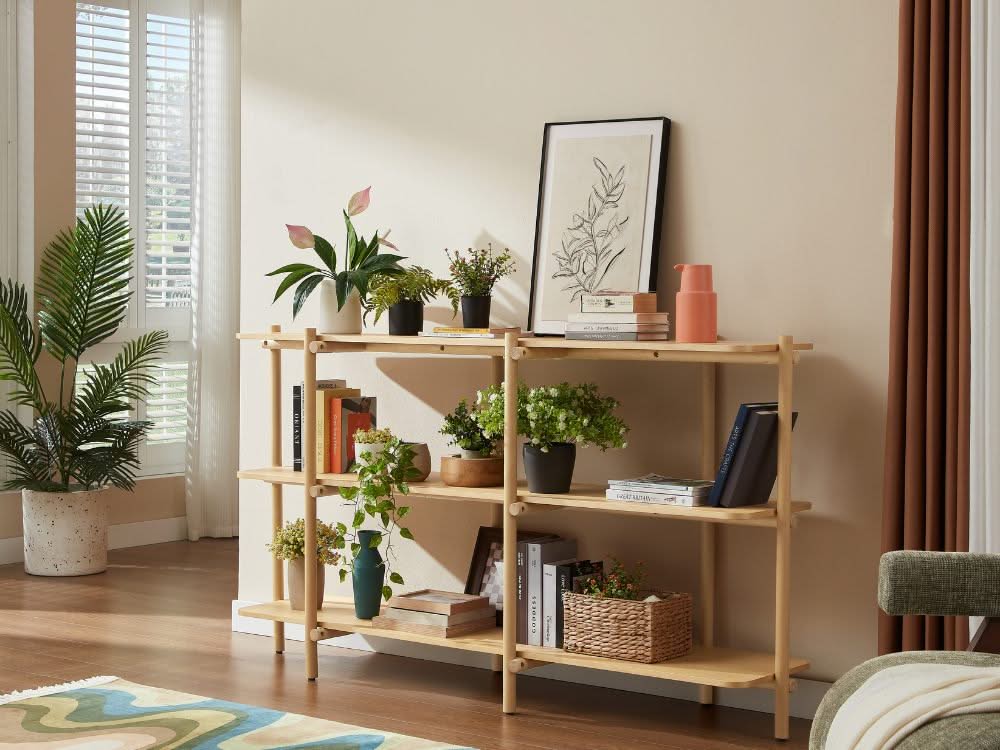 Lola Bookshelf
